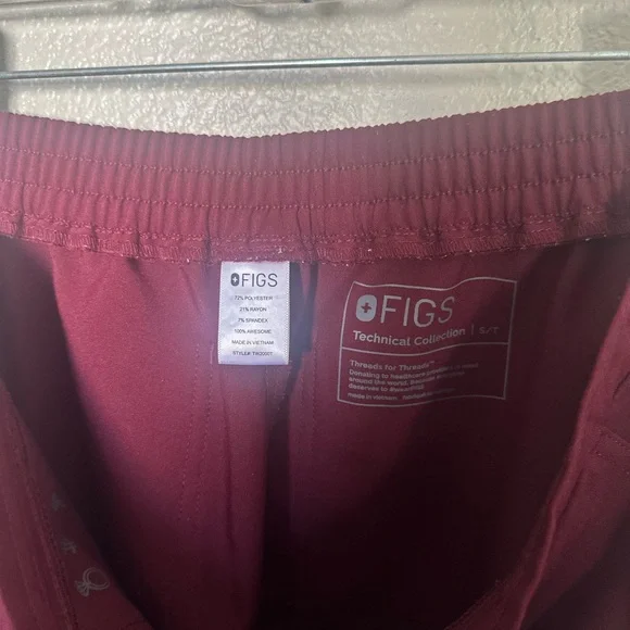 Figs Women’s Burgundy High Waisted Scrub Pants - Picture 11 of 11